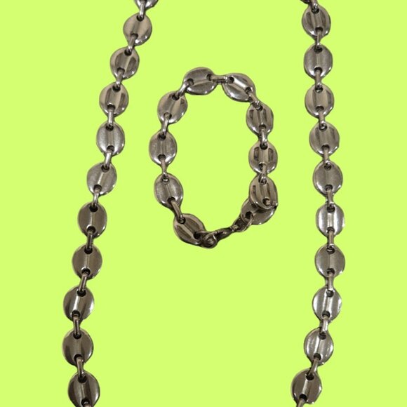 Silver Plated set~ Necklace & Bracelet - Picture 4 of 4